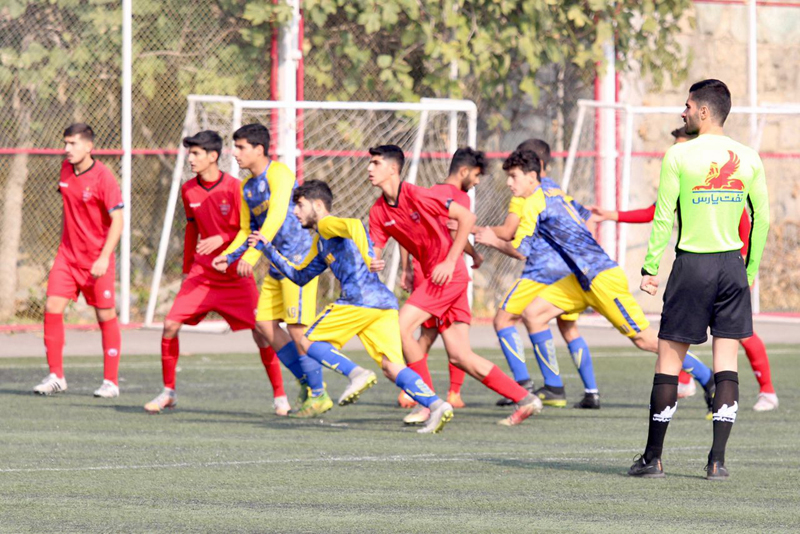 گزارش تصویری دیدار نوجوانان پرسپولیس - نوجوانان پیروزان تکین ایرانیان - 29 آبان 1400